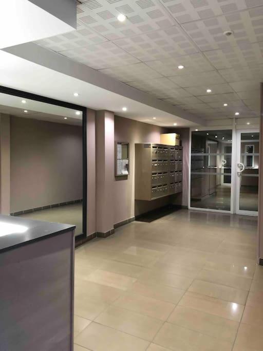 Bel Appartement Nimois Au Calme Avec Balcon Nîmes Exterior foto